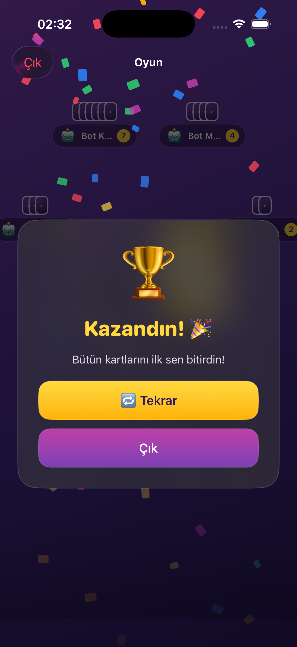 Bir Kart Oyunu oyun sonu ekranı; maç sonucu ve rövanş seçeneği.
